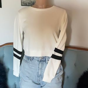 NWOT cropped sweatshirt